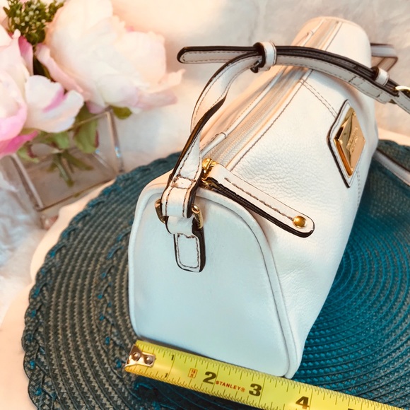 🌸 WHITE CROSSBODY🌸 SOFT!! Tiganello - Picture 5 of 8